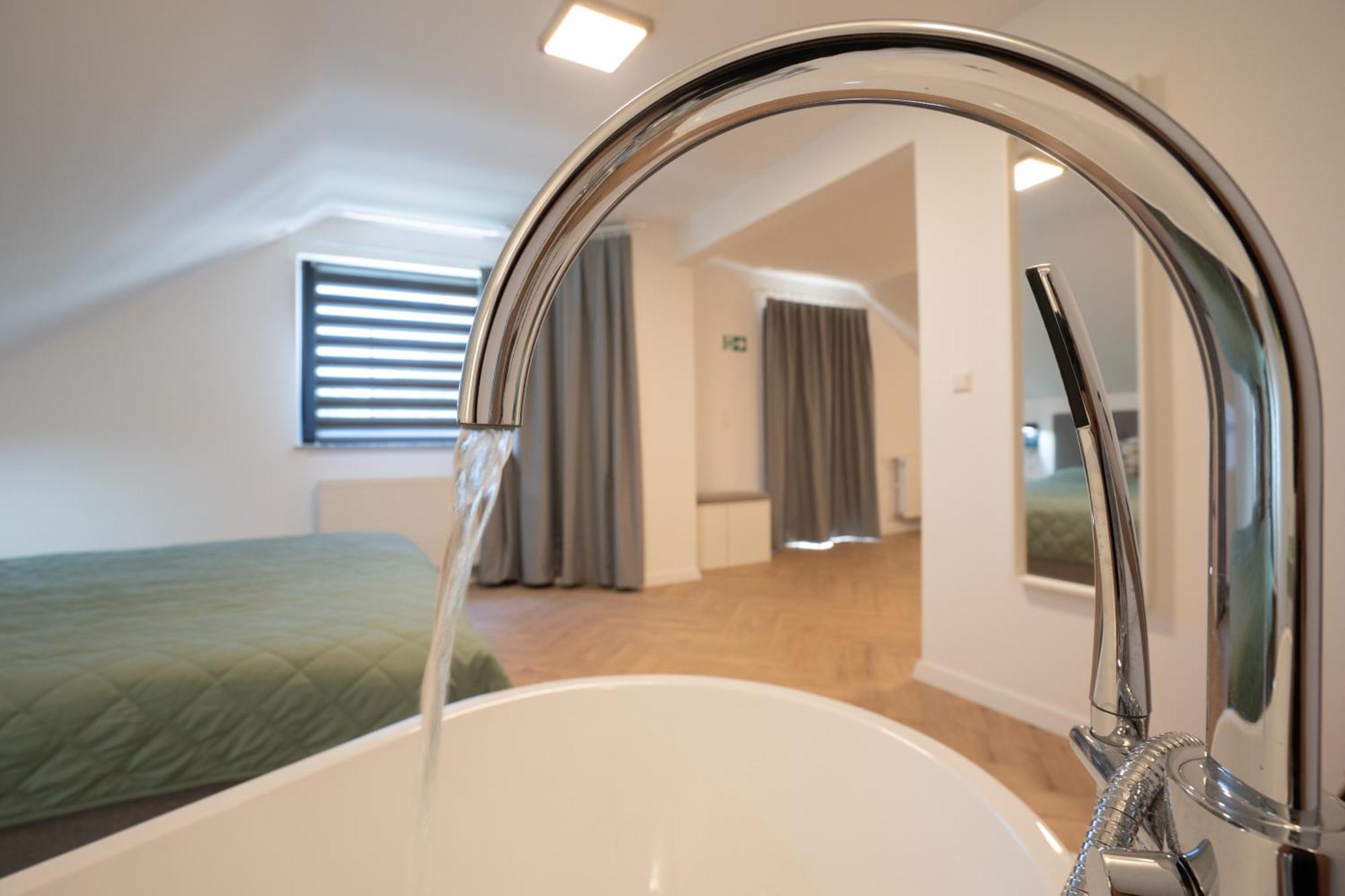 רקוביצה Lux Loft Spa מראה חיצוני תמונה